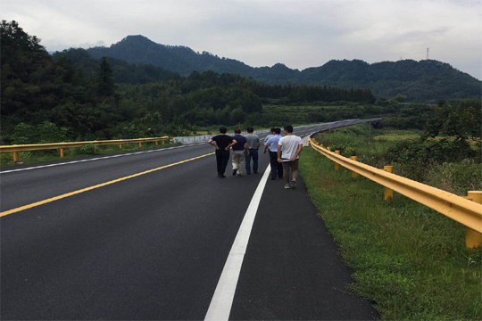 黃山市G205山深線(xiàn)路面大中修工程建成通車(chē)